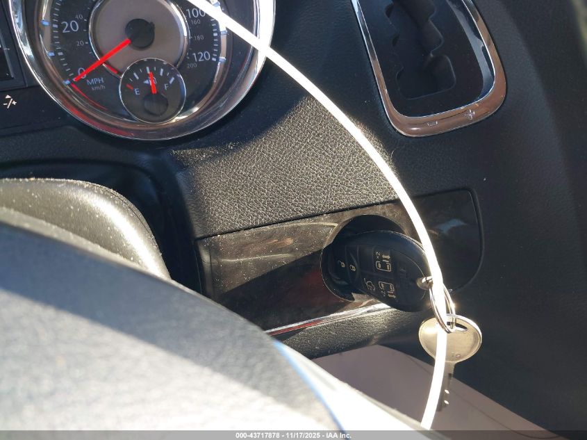 2013 Chrysler Town & Country Touring VIN: 2C4RC1BG4DR583750 Lot: 43717878