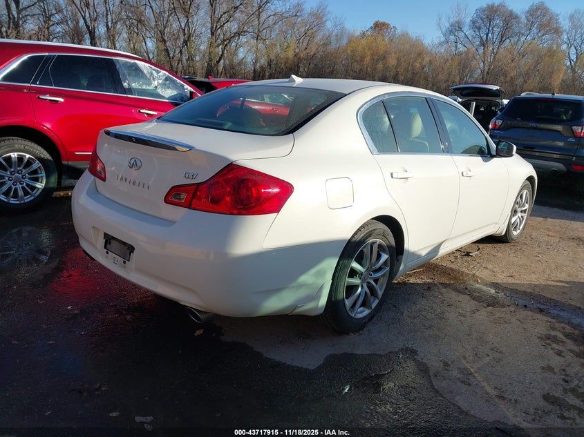 JNKCV61E99M013622 2009 INFINITI G photo no. 4
