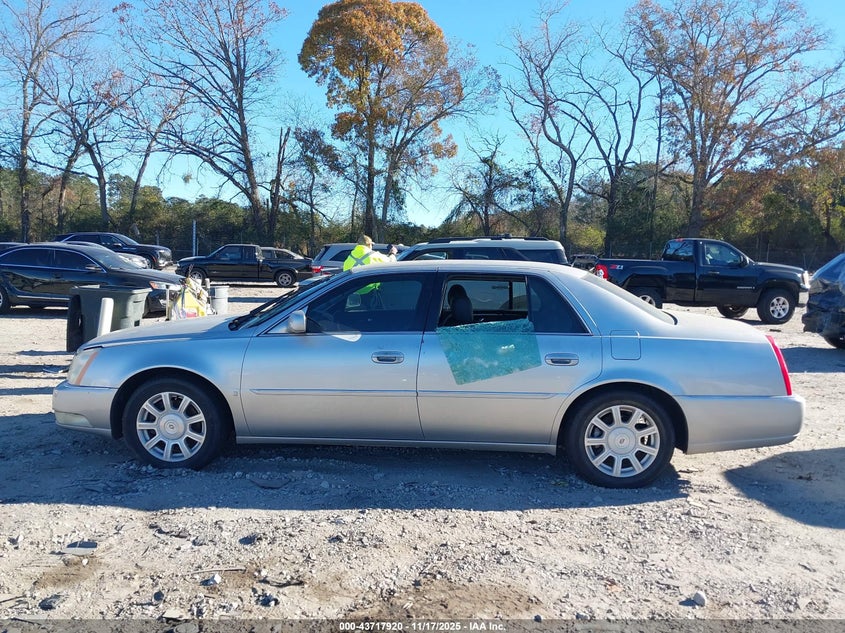 2008 Cadillac Dts 1Sc VIN: 1G6KD57Y18U139356 Lot: 43717920