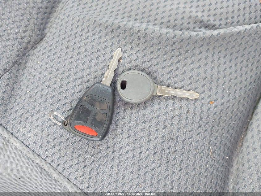 2005 Chrysler 300 VIN: 2C3AA43R25H665072 Lot: 43717929