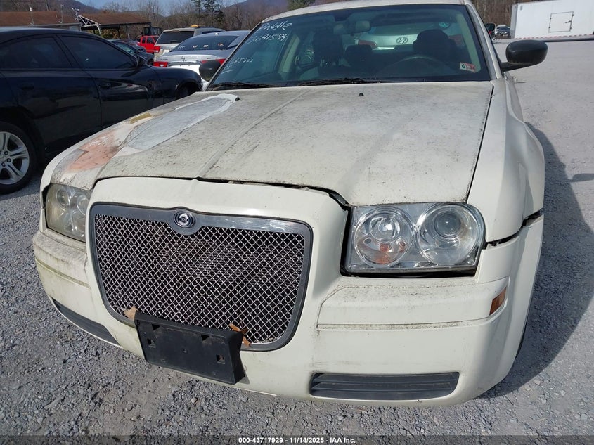2005 Chrysler 300 VIN: 2C3AA43R25H665072 Lot: 43717929