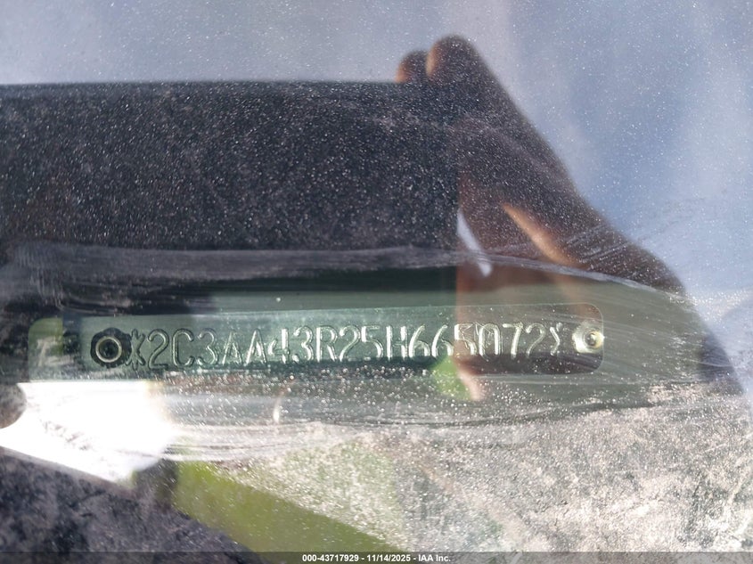 2005 Chrysler 300 VIN: 2C3AA43R25H665072 Lot: 43717929