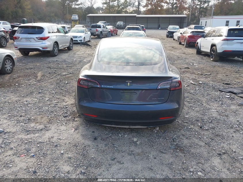 2018 Tesla Model 3 Long Range/Performance VIN: 5YJ3E1EBXJF064077 Lot: 43717934