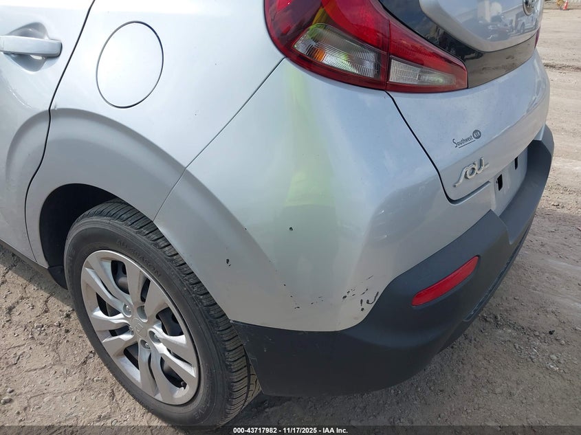 2020 Kia Soul Lx VIN: KNDJ23AU9L7102698 Lot: 43717982