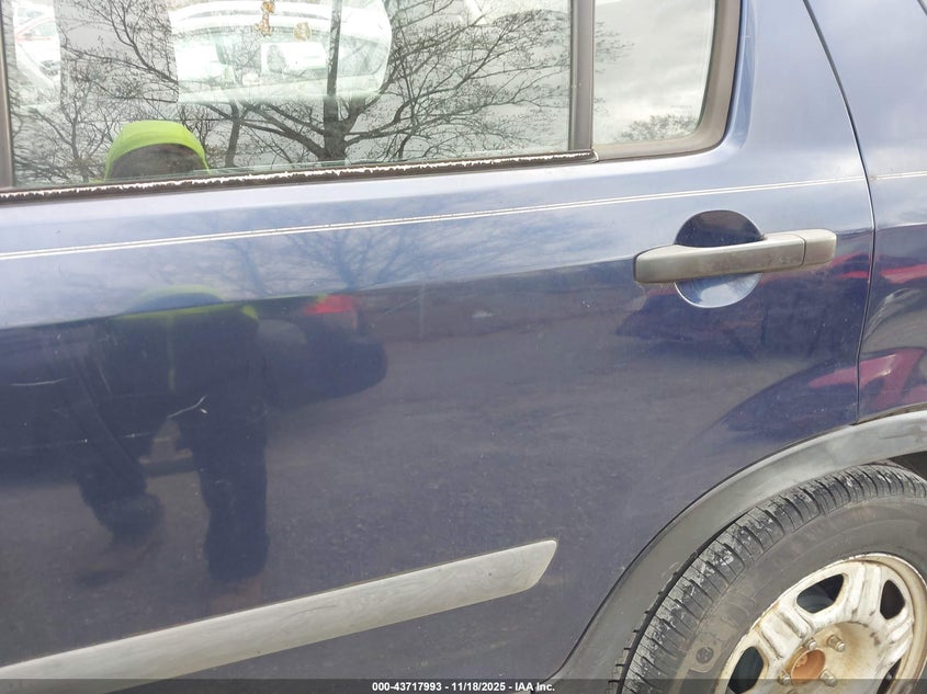 2005 Honda Cr-V Lx VIN: SHSRD78555U302440 Lot: 43717993