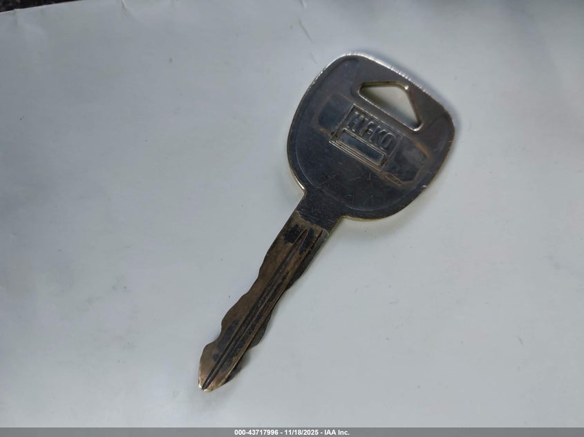 2003 Chevrolet Express VIN: 1GCFG15X631203457 Lot: 43717996