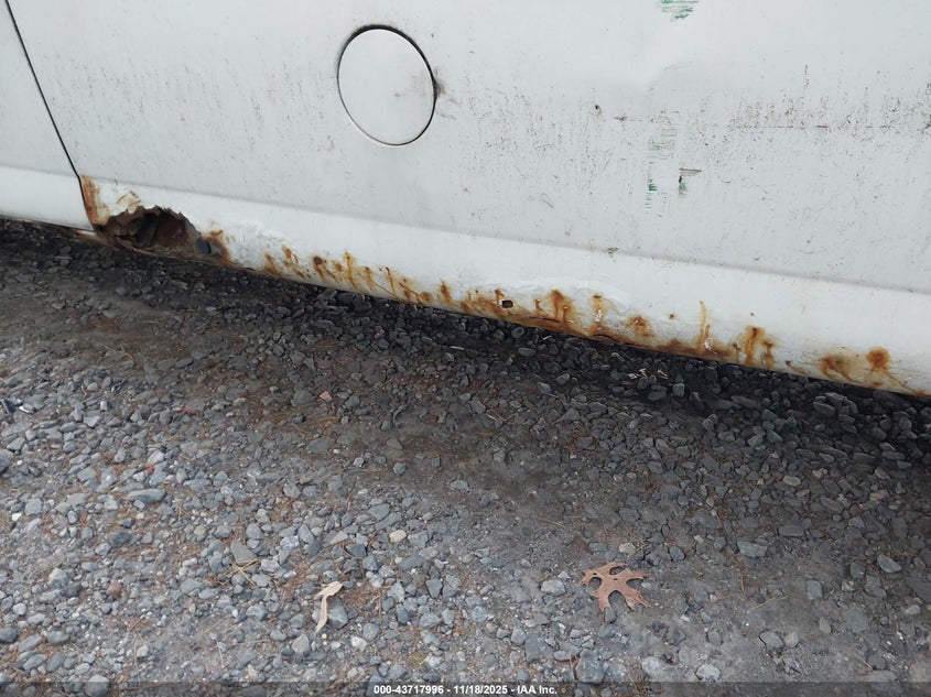 2003 Chevrolet Express VIN: 1GCFG15X631203457 Lot: 43717996