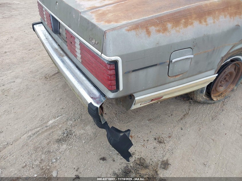 1982 Mercury Cougar VIN: 1MEBP7732CA612162 Lot: 43718001