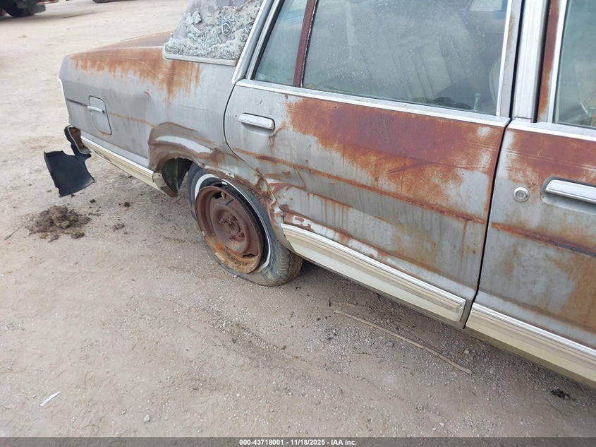 1982 Mercury Cougar VIN: 1MEBP7732CA612162 Lot: 43718001