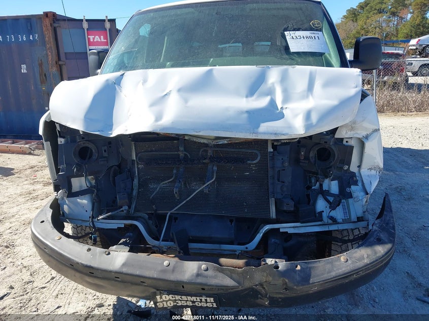 2017 Chevrolet Express 2500 Work Van VIN: 1GCWGAFFXH1275193 Lot: 43718011