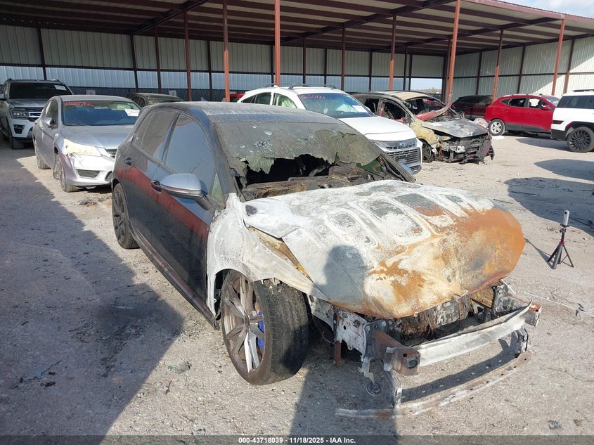 VOLKSWAGEN GOLF R 2.0T