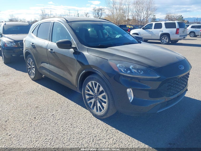 2021 Ford Escape Titanium Hybrid