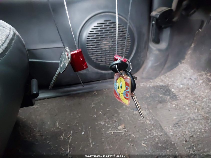 2001 GMC Sonoma Sls VIN: 1GTDT19W318209919 Lot: 43718065