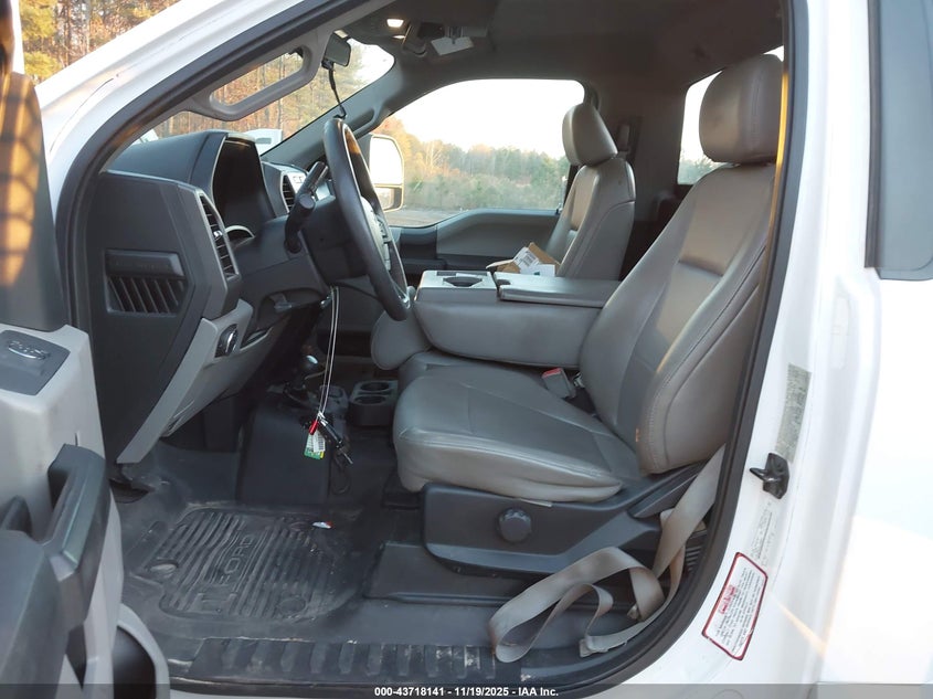 2018 Ford F-550 Chassis Xl VIN: 1FDUF5HY0JDA03817 Lot: 43718141