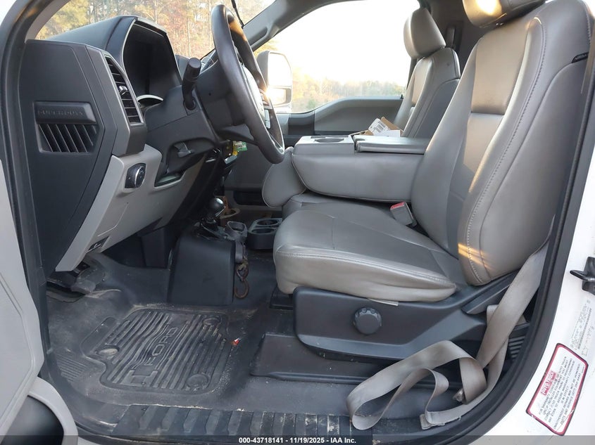 2018 Ford F-550 Chassis Xl VIN: 1FDUF5HY0JDA03817 Lot: 43718141