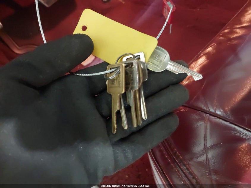 1983 Cadillac Seville VIN: 1G6AS69N6DE818456 Lot: 43718169