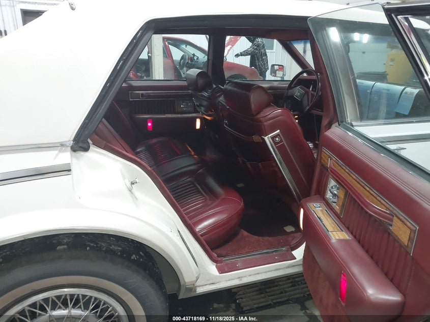 1983 Cadillac Seville VIN: 1G6AS69N6DE818456 Lot: 43718169