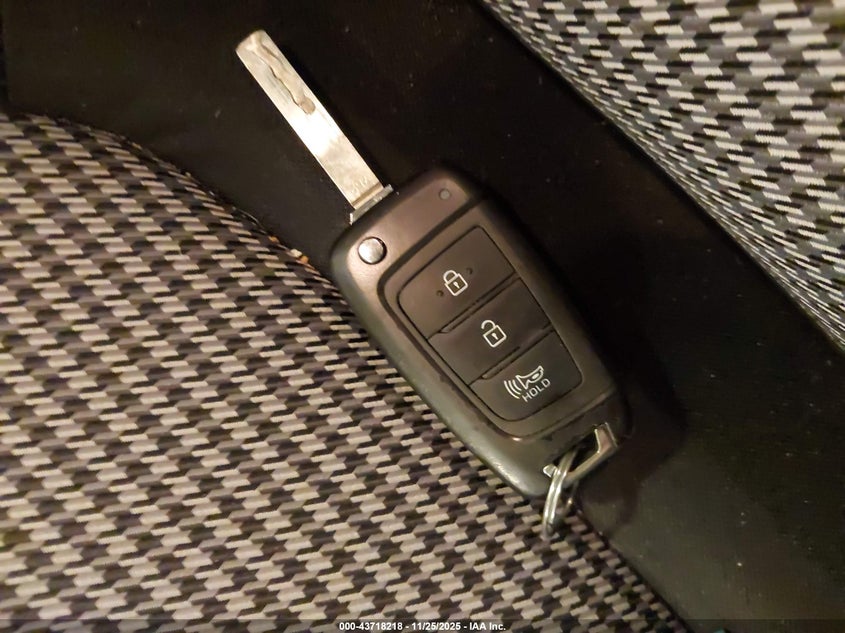 2023 Hyundai Kona Se VIN: KM8K2CAB7PU041583 Lot: 43718218