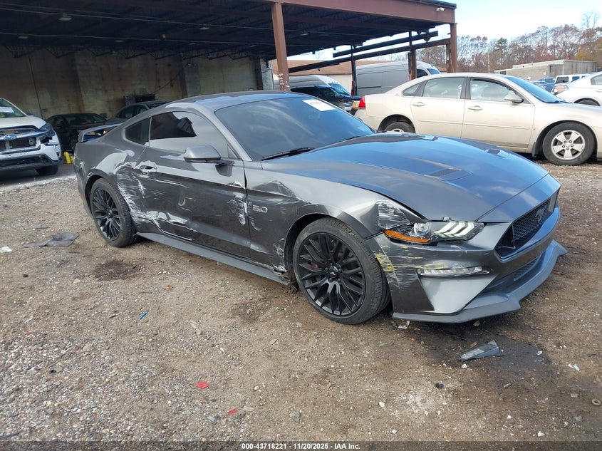 FORD MUSTANG GT