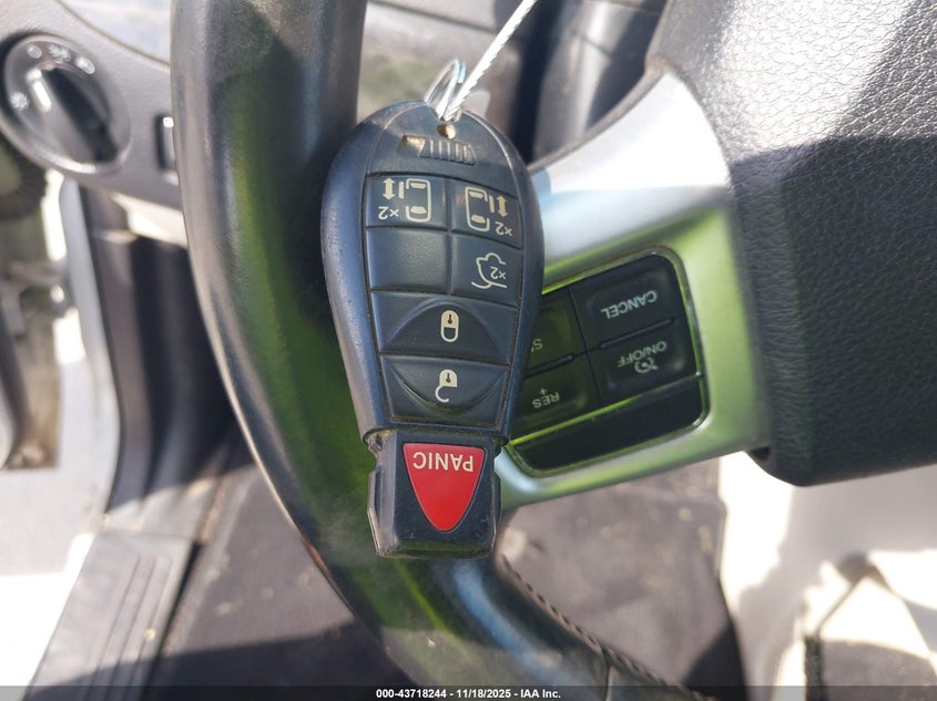 2015 Dodge Grand Caravan Sxt VIN: 2C4RDGCG6FR567115 Lot: 43718244