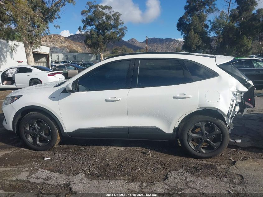 2025 Ford Escape St-Line Select VIN: 1FMCU9NZ2SUB25005 Lot: 43718257