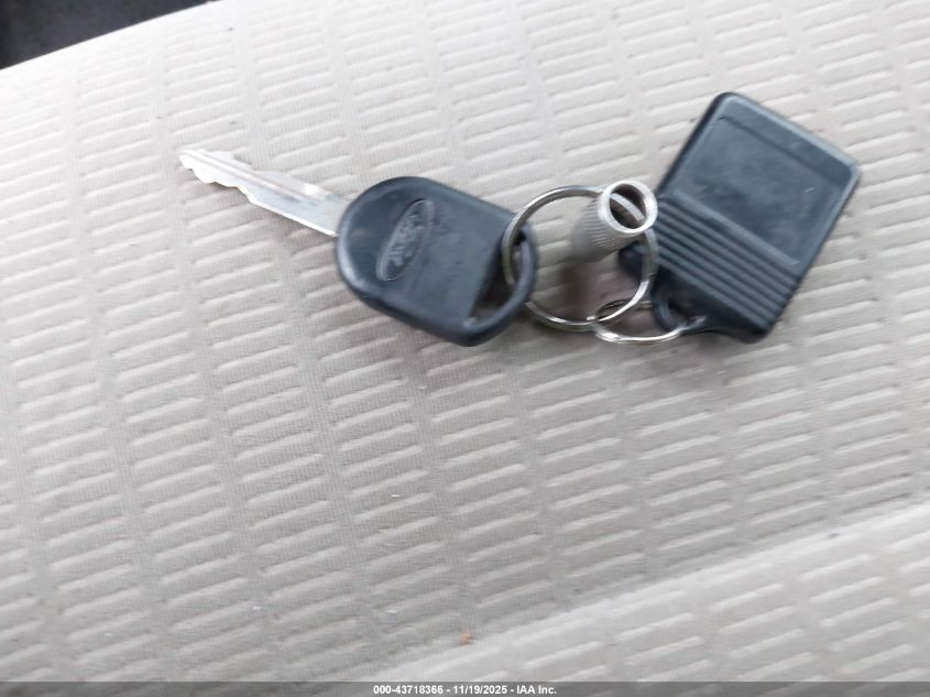 2008 Ford Explorer Xlt VIN: 1FMEU73E88UA27506 Lot: 43718366