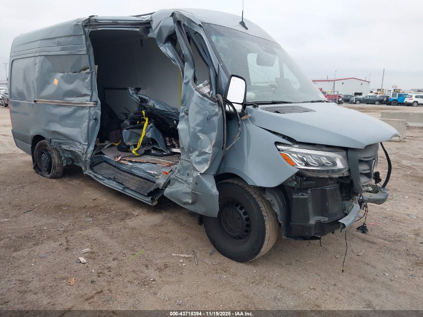 MERCEDES-BENZ SPRINTER HIGH ROOF 4-CYL DIESEL HO