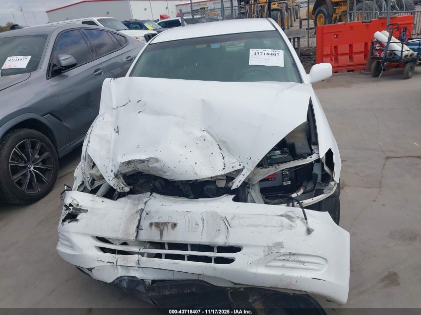 2004 Toyota Camry Le VIN: 4T1BE32K34U353711 Lot: 43718407