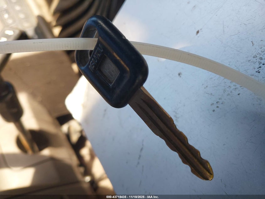 1990 Isuzu Conventional Short Bed VIN: JAACL11L3L7222277 Lot: 43718435