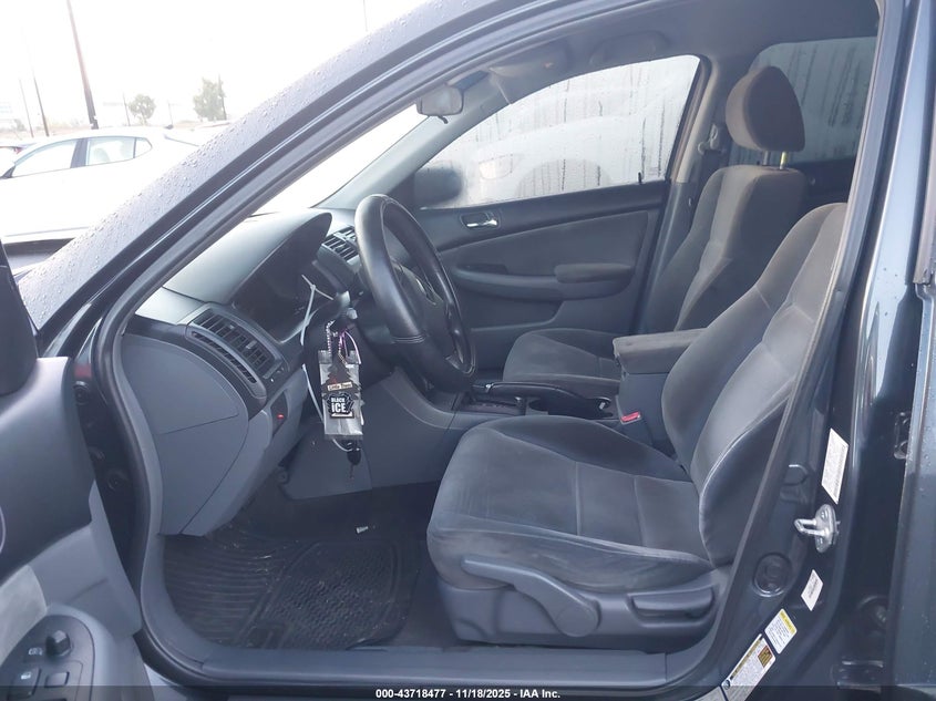 1HGCM56485A180629 2005 HONDA ACCORD photo no. 5