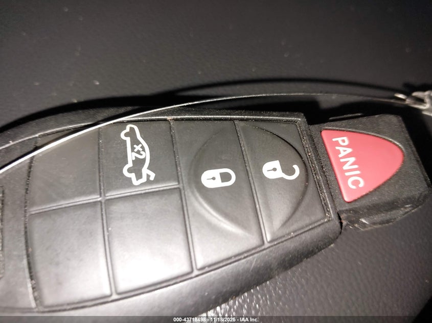 2008 Chrysler 300 Touring VIN: 2C3LK53G08H187622 Lot: 43718498