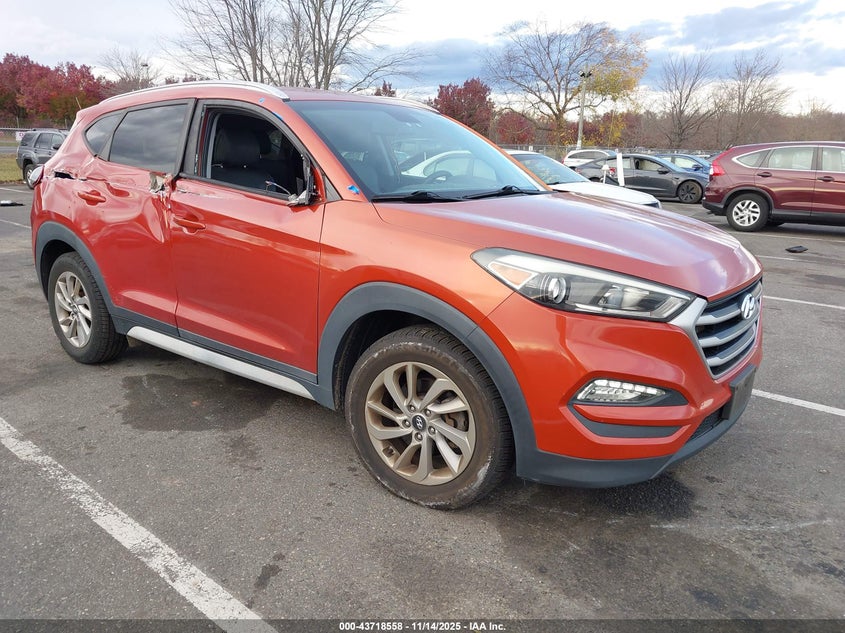 HYUNDAI TUCSON SE PLUS