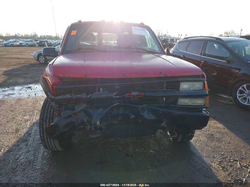 1995 Chevrolet Suburban K2500 VIN: 1GNGK26N4SJ435616 Lot: 43718584