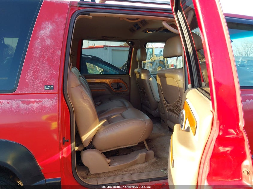 1995 Chevrolet Suburban K2500 VIN: 1GNGK26N4SJ435616 Lot: 43718584