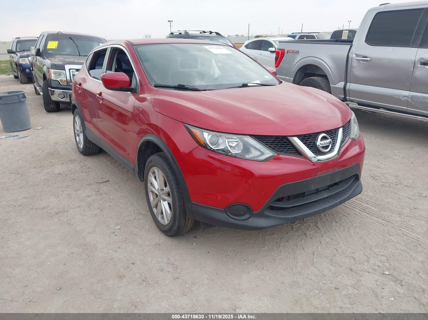 NISSAN ROGUE SPORT S