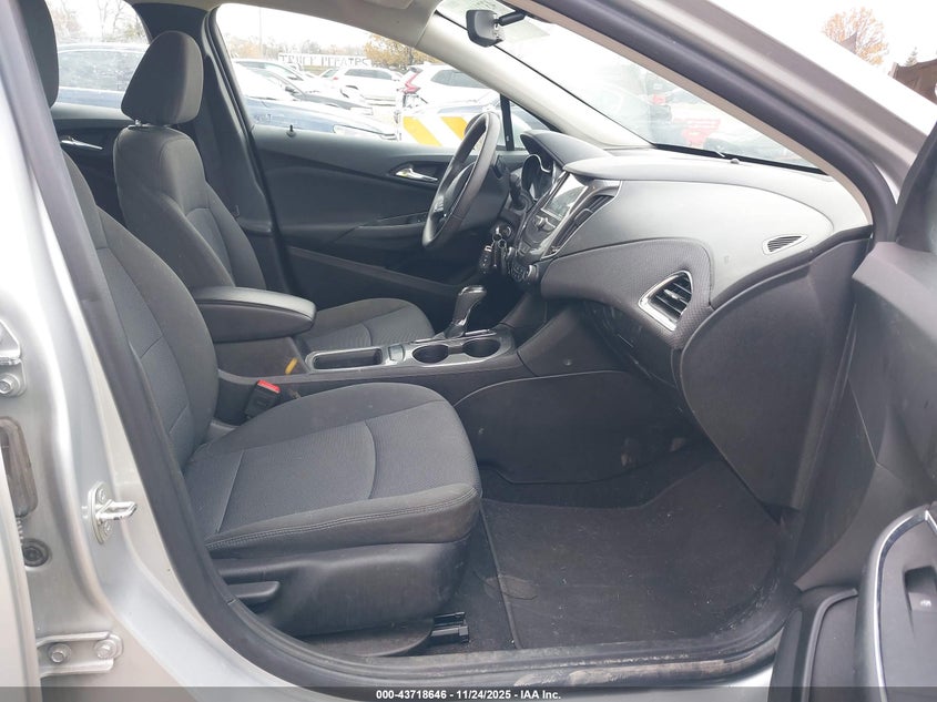 3G1BE6SM0JS652892 2018 CHEVROLET CRUZE photo no. 5