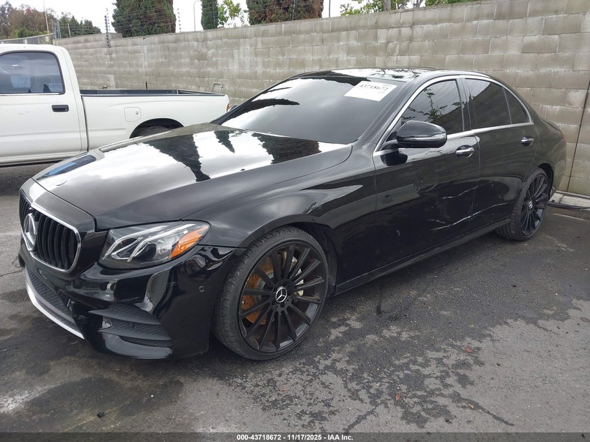 WDDZF4JB8HA174469 2017 MERCEDES-BENZ E-KLASSE photo no. 2