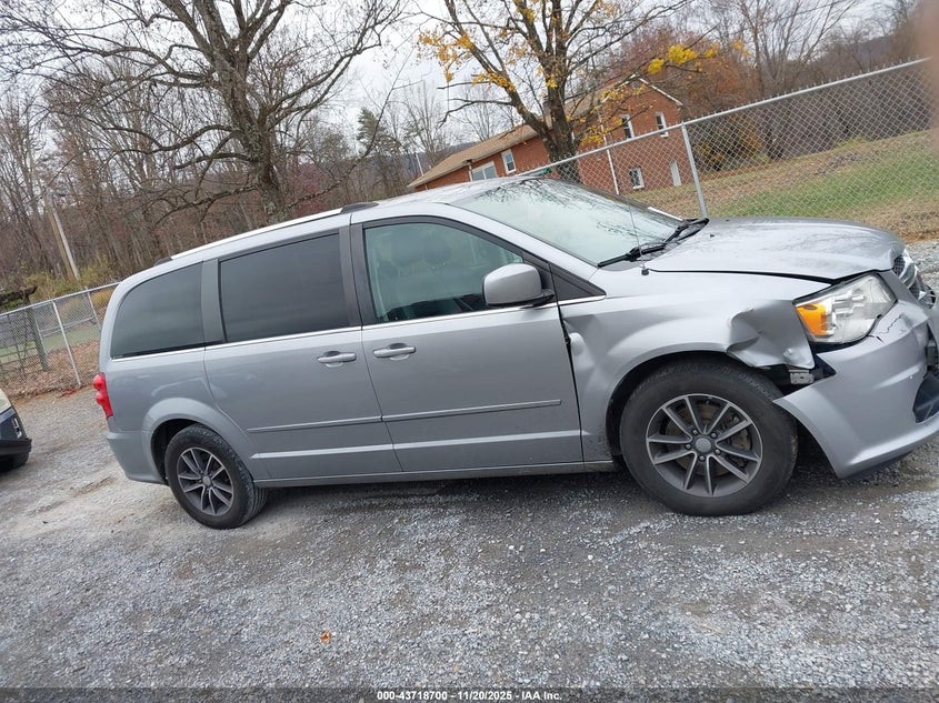 2017 Dodge Grand Caravan Sxt VIN: 2C4RDGCG1HR859242 Lot: 43718700