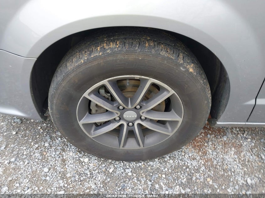 2017 Dodge Grand Caravan Sxt VIN: 2C4RDGCG1HR859242 Lot: 43718700