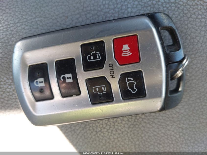 2014 Toyota Sienna Xle V6 8 Passenger VIN: 5TDYK3DC6ES453174 Lot: 43718727