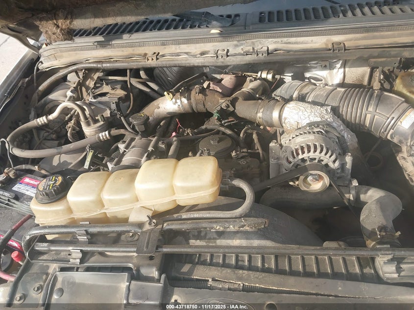 1999 Ford F-250 Lariat/Xl/Xlt VIN: 1FTNW20F7XEC08250 Lot: 43718750