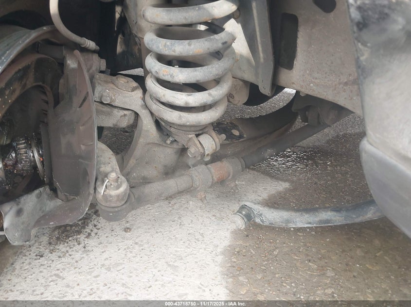 1999 Ford F-250 Lariat/Xl/Xlt VIN: 1FTNW20F7XEC08250 Lot: 43718750