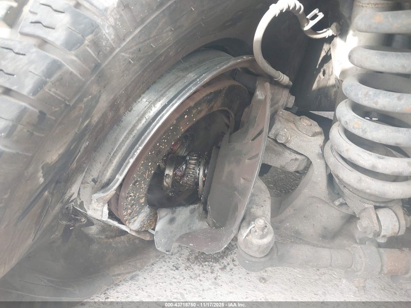 1999 Ford F-250 Lariat/Xl/Xlt VIN: 1FTNW20F7XEC08250 Lot: 43718750