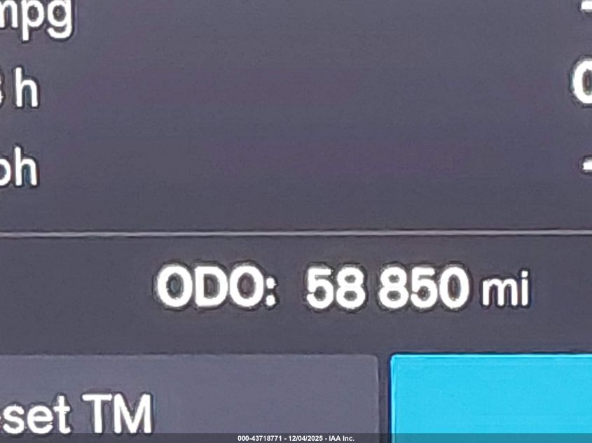 2022 Volvo Xc60 B5 Momentum VIN: YV4L12DK0N1925829 Lot: 43718771