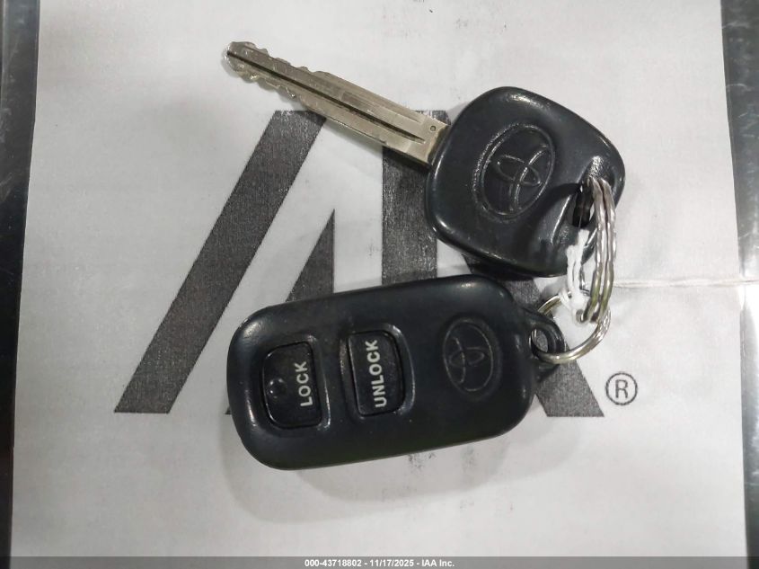 2008 Toyota Corolla Le VIN: 1NXBR30E68Z040272 Lot: 43718802