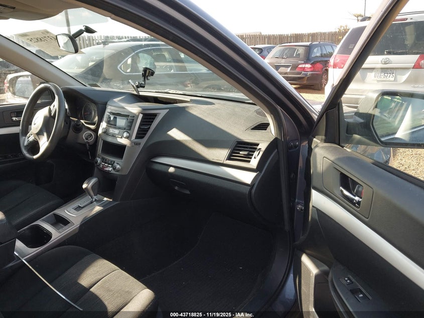 4S4BRBAC4E3287055 2014 SUBARU OUTBACK photo no. 5