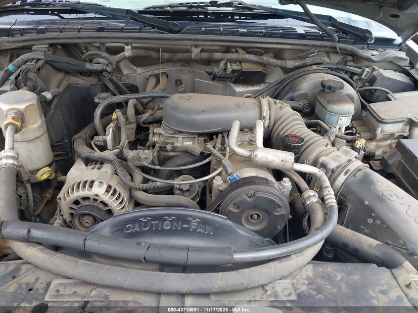 1998 Chevrolet Blazer Ls VIN: 1GNCS13W3W2249894 Lot: 43718851