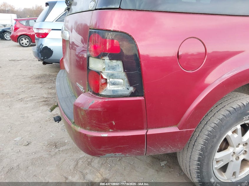 2007 Ford Explorer Xlt VIN: 1FMEU73E87UA92466 Lot: 43718952