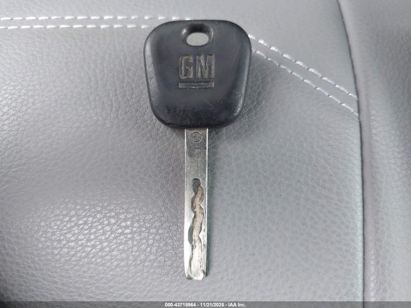 2017 GMC Savana 2500 Work Van VIN: 1GTW7AFF1H1912732 Lot: 43718964