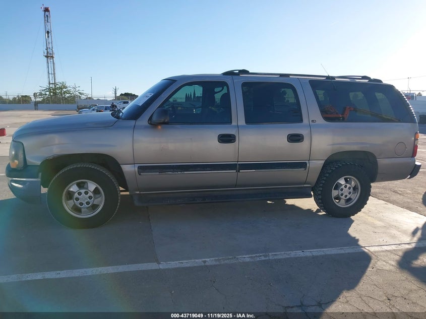 2001 Chevrolet Suburban 1500 Ls VIN: 1GNEC16T11J240293 Lot: 43719049